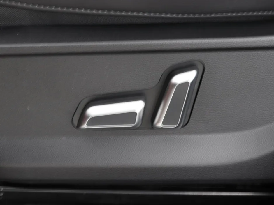 Автомобиль Haval Dargo, 2 л, полный привод, Робот, бензин в наличии в Самаре
