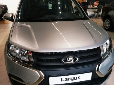Автомобиль LADA Largus 5 мест, 1.6 л, передний привод, МКПП, бензин в наличии в Новосибирске