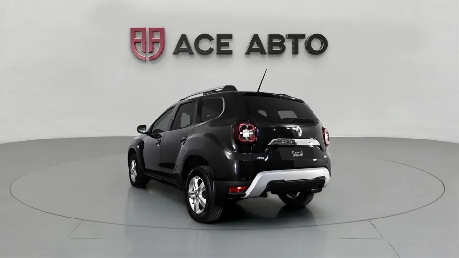 Автомобиль Renault Duster, 1.6 л, полный привод, МКПП, бензин в наличии в Самаре