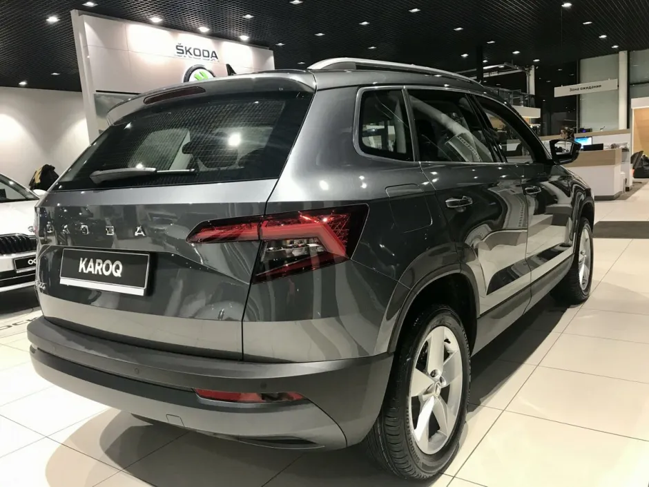Автомобиль Skoda Karoq, 1.4 л, полный привод, Робот, бензин в наличии в Санкт-Петербург