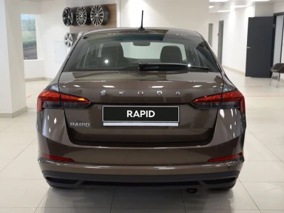 Автомобиль Skoda Rapid, 1.4 л, передний привод, Робот, бензин в наличии в Тюмени