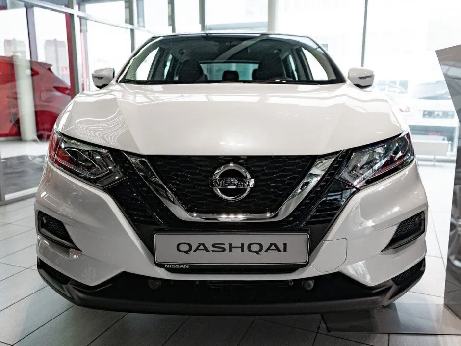 Автомобиль Nissan Qashqai, 1.2 л, передний привод, Вариатор, бензин в наличии в Санкт-Петербург