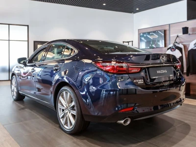 Автомобиль Mazda 6, 2 л, передний привод, АКПП, бензин в наличии в Екатеринбург