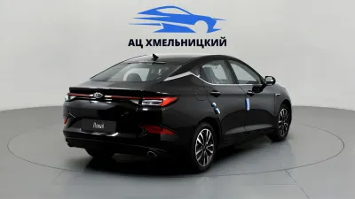 Автомобиль JAC J7, 1.5 л, передний привод, Вариатор, бензин в наличии в Новосибирск