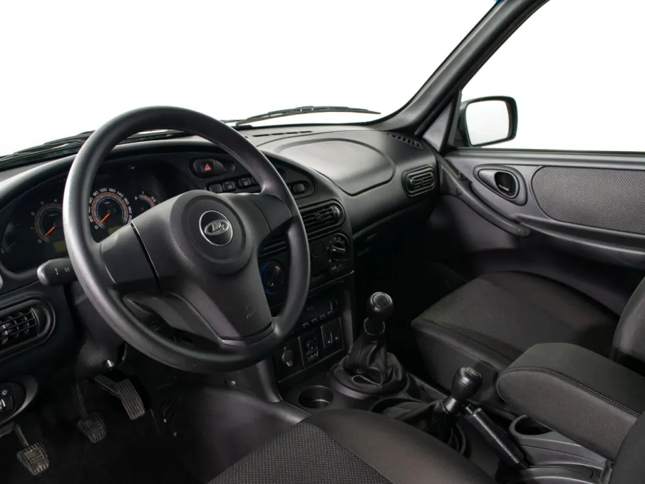 Автомобиль LADA Niva Travel, 1.7 л, полный привод, МКПП, бензин в наличии в Самаре