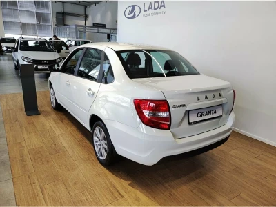 Автомобиль LADA Granta Седан New, 1.6 л, передний привод, МКПП, бензин в наличии в Екатеринбург
