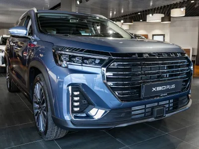 Автомобиль Jetour X90 Plus, 1.6 л, передний привод, Робот, бензин в наличии в Екатеринбург