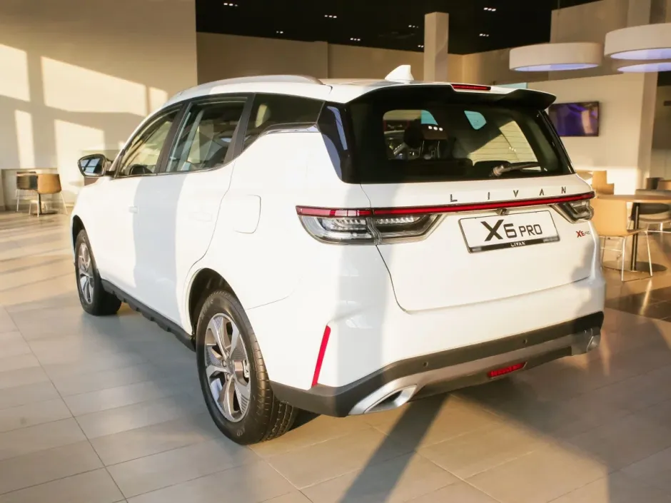 Автомобиль Livan X6 Pro, 1.5 л, передний привод, Робот, бензин в наличии в Краснодаре