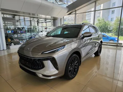 Автомобиль Forthing T5 EVO, 1.5 л, передний привод, Робот, бензин в наличии в Краснодаре