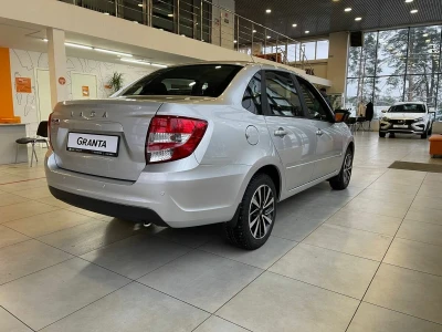 Автомобиль LADA Granta Седан New, 1.6 л, передний привод, МКПП, бензин в наличии в Екатеринбург