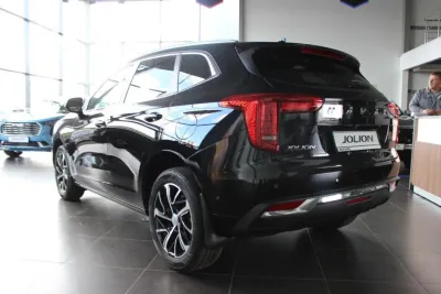 Автомобиль Haval Jolion, 1.5 л, полный привод, Робот, бензин в наличии в Краснодаре