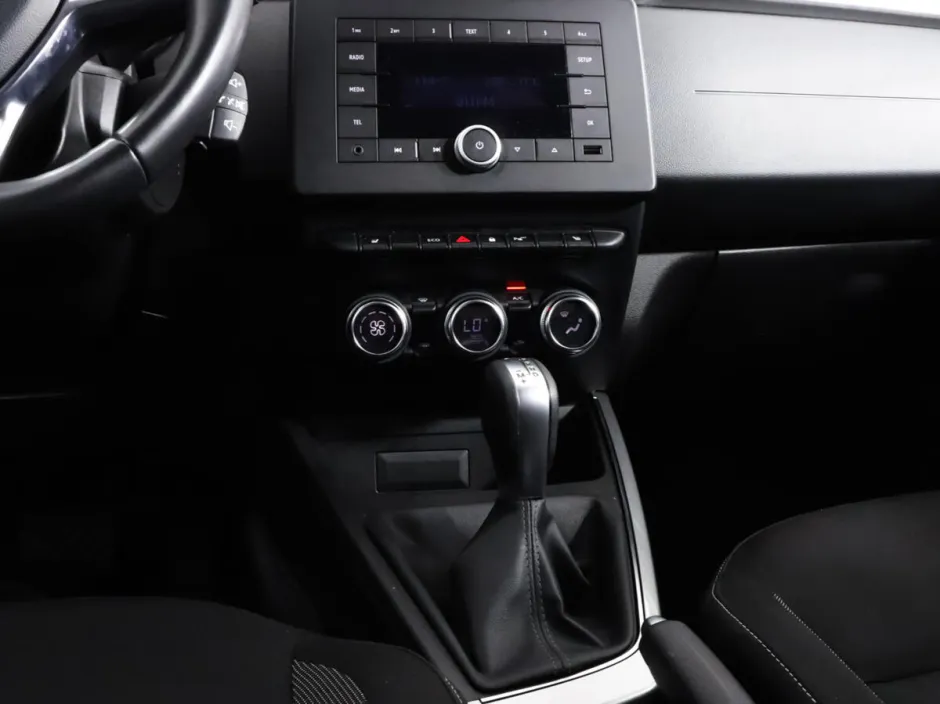 Автомобиль Renault Arkana, 1.6 л, передний привод, Вариатор, бензин в наличии в Краснодаре