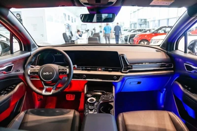 Автомобиль Kia Sportage, 2 л, передний привод, АКПП, бензин в наличии в Краснодаре