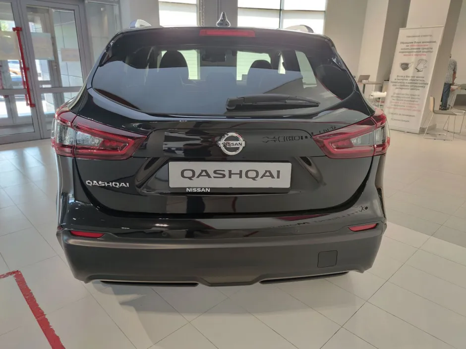 Автомобиль Nissan Qashqai, 2 л, передний привод, Вариатор, бензин в наличии в Санкт-Петербург