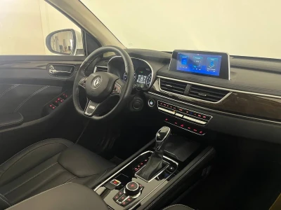 Автомобиль DongFeng 580, 1.5 л, передний привод, Вариатор, бензин в наличии в Краснодаре