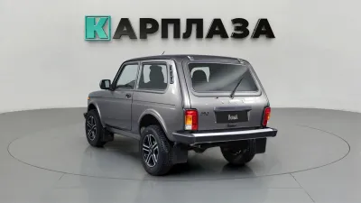 Автомобиль LADA Niva Legend 3D, 1.7 л, полный привод, МКПП, бензин в наличии в Кемерово
