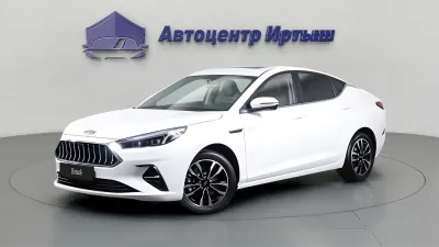 Автомобиль JAC J7, 1.5 л, передний привод, Вариатор, бензин в наличии в Омске