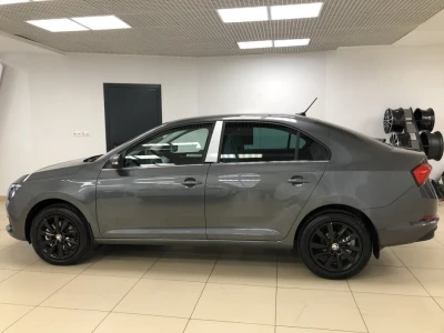 Автомобиль Skoda Rapid, 1.4 л, передний привод, Робот, бензин в наличии в Тюмени