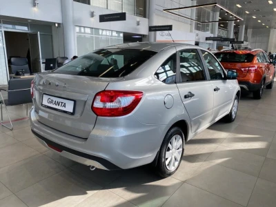 Автомобиль LADA Granta Cross, 1.6 л, передний привод, МКПП, бензин в наличии в Новосибирске