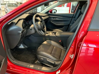 Автомобиль Mazda 3, 2 л, передний привод, АКПП, бензин в наличии в Краснодаре