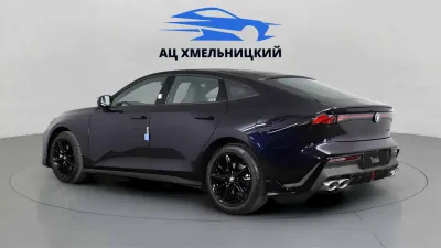 Автомобиль Changan UNI-V, 1.5 л, передний привод, Робот, бензин в наличии в Новосибирск