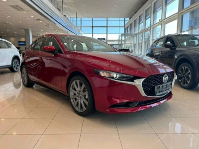 Автомобиль Mazda 3, 2 л, передний привод, АКПП, бензин в наличии в Краснодаре