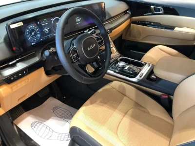 Автомобиль Kia Carnival, 2.2 л, передний привод, АКПП, дизель в наличии в Краснодаре