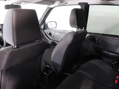 Автомобиль LADA Niva Travel, 1.7 л, полный привод, МКПП, бензин в наличии в Новосибирск