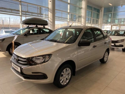 Автомобиль LADA Granta Cross, 1.6 л, передний привод, МКПП, бензин в наличии в Новосибирске