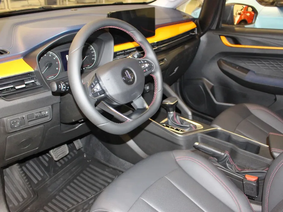 Автомобиль Livan X3 Pro, 1.5 л, передний привод, Вариатор, бензин в наличии в Краснодаре