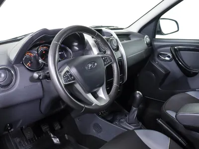 Автомобиль LADA Largus Cross 5 мест, 1.6 л, передний привод, МКПП, бензин в наличии в Новосибирск