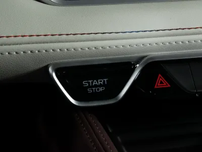 Автомобиль Geely Monjaro, 2 л, полный привод, АКПП, бензин в наличии в Новосибирск