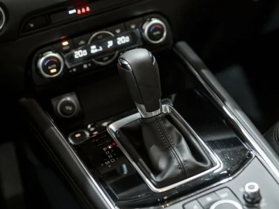 Автомобиль Mazda CX-5, 2 л, полный привод, АКПП, бензин в наличии в Екатеринбург