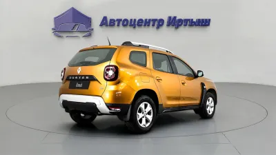 Автомобиль Renault Duster, 1.6 л, полный привод, МКПП, бензин в наличии в Омске