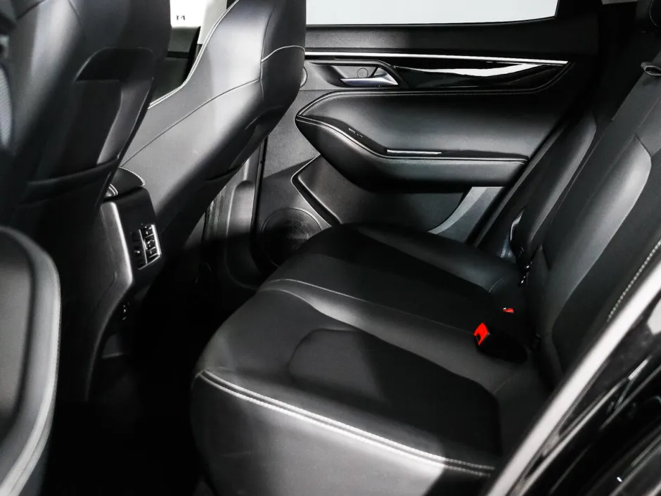 Автомобиль JAC J7, 1.5 л, передний привод, Вариатор, бензин в наличии в Самаре