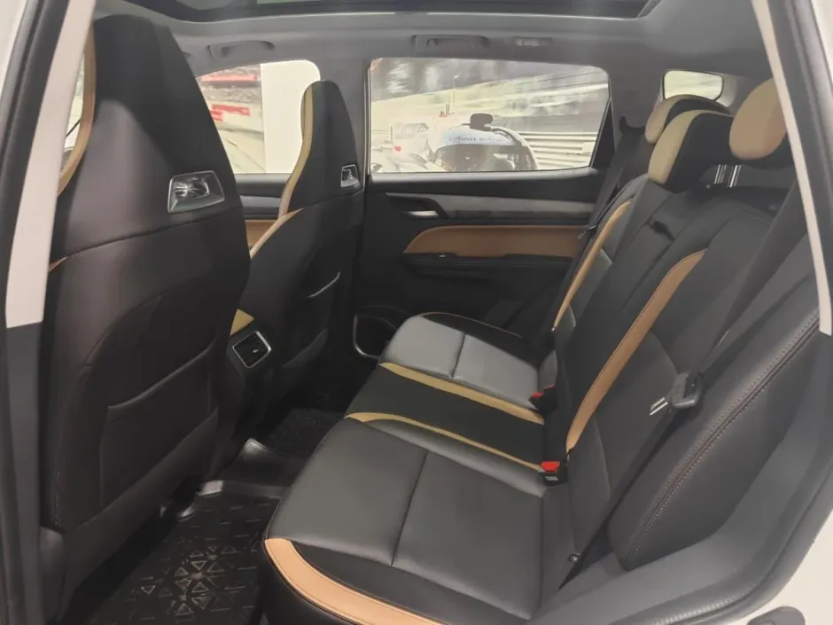 Автомобиль Livan X6 Pro, 1.5 л, передний привод, Робот, бензин в наличии в Краснодаре