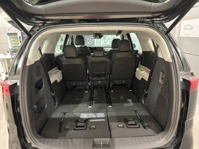 Автомобиль Kia Carnival, 2.2 л, передний привод, АКПП, дизель в наличии в Краснодаре