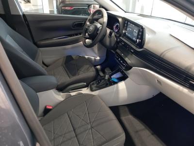 Автомобиль Hyundai Bayon, 1.4 л, передний привод, АКПП, бензин в наличии в Краснодаре
