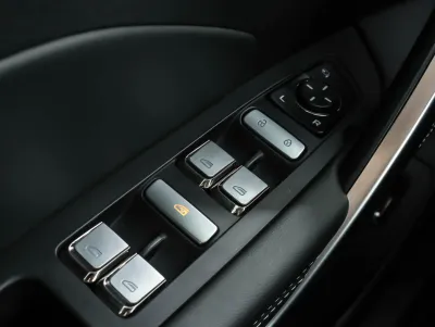 Автомобиль Geely Atlas Pro, 1.5 л, полный привод, Робот, бензин в наличии в Новосибирск