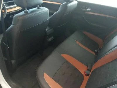 Автомобиль LADA Vesta SW Cross, 1.6 л, передний привод, МКПП, бензин в наличии в Новосибирске