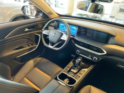 Автомобиль FAW Bestune T77, 1.5 л, передний привод, Робот, бензин в наличии в Краснодаре