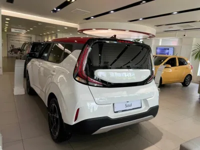 Автомобиль Kia Soul, 1.6 л, передний привод, АКПП, бензин в наличии в Краснодаре