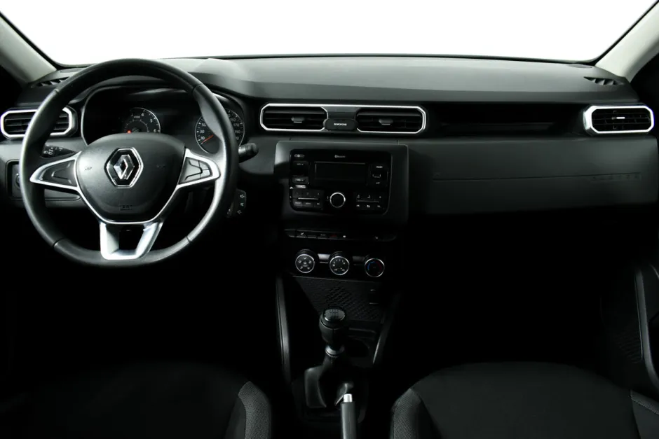 Автомобиль Renault Duster, 1.6 л, передний привод, МКПП, бензин в наличии в Самаре