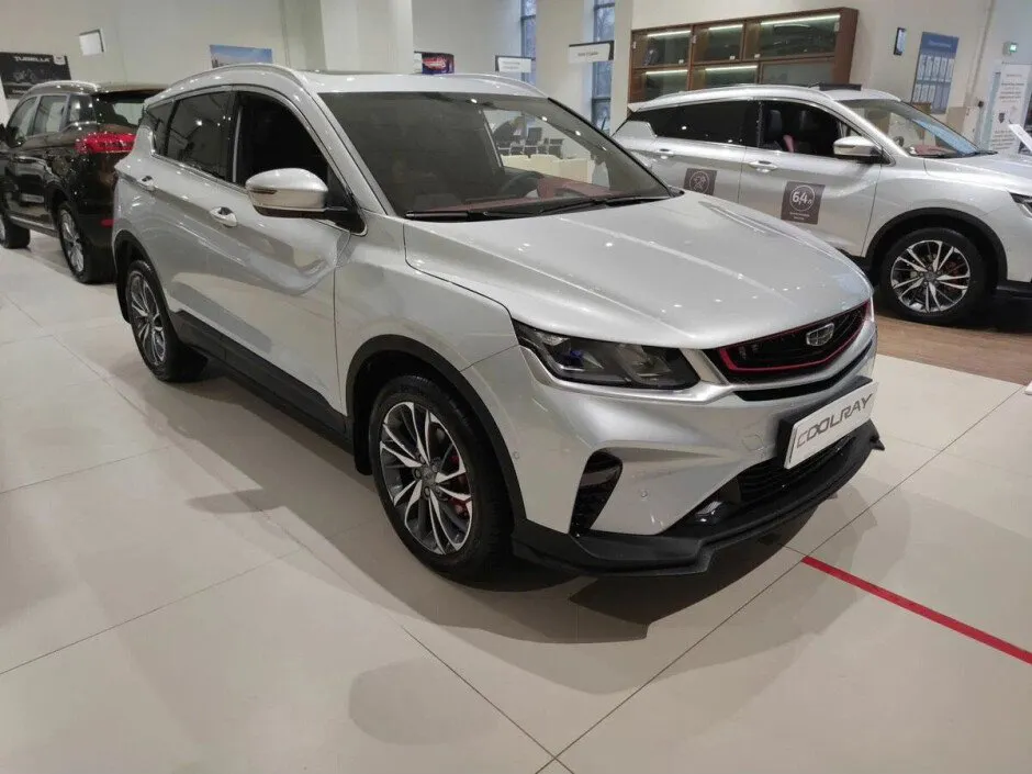 Автомобиль Geely Coolray, 1.5 л, передний привод, Робот, бензин в наличии в Санкт-Петербург