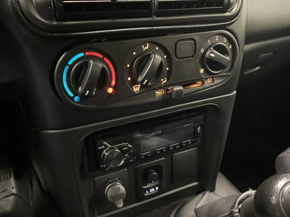Автомобиль LADA Niva Travel, 1.7 л, полный привод, МКПП, бензин в наличии в Самаре