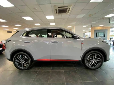 Автомобиль Changan UNI-S, 1.5 л, передний привод, Робот, бензин в наличии в Краснодаре