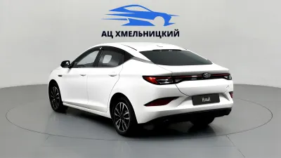 Автомобиль JAC J7, 1.5 л, передний привод, Вариатор, бензин в наличии в Новосибирск