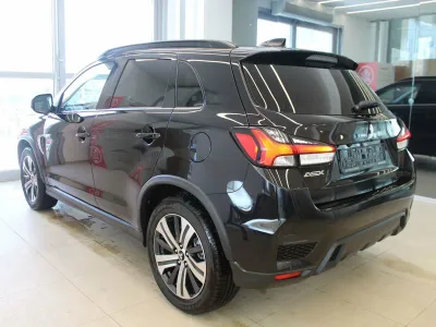 Автомобиль Mitsubishi ASX, 2 л, полный привод, Вариатор, бензин в наличии в Краснодаре