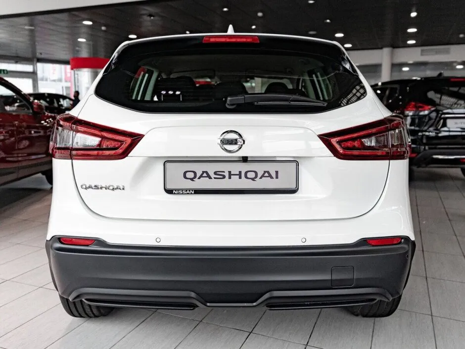 Автомобиль Nissan Qashqai, 1.2 л, передний привод, Вариатор, бензин в наличии в Санкт-Петербург