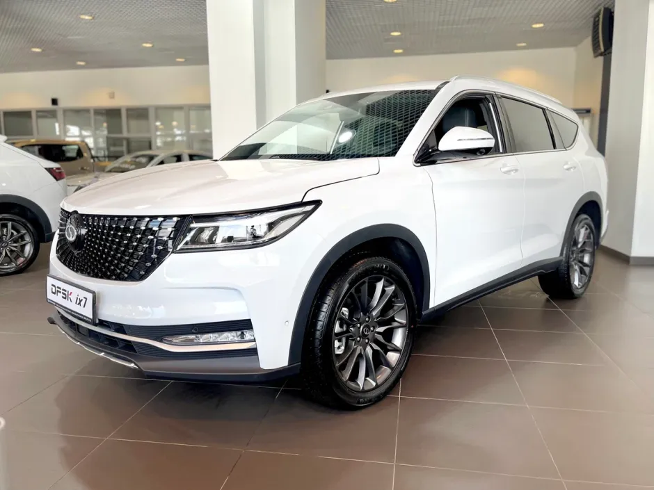 Автомобиль DongFeng DFSK ix7, 2 л, полный привод, АКПП, бензин в наличии в Екатеринбург